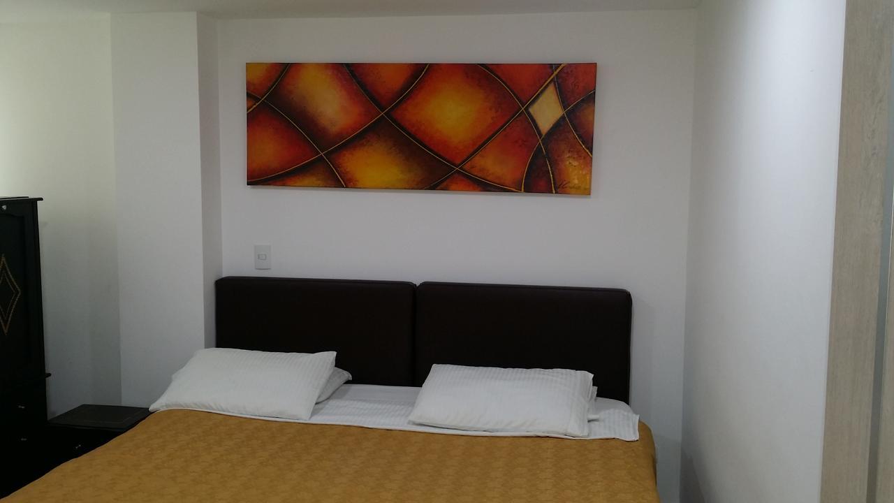 A Bogota On Holidays By Open - Hotel Cas-Embajada Americana Buitenkant foto