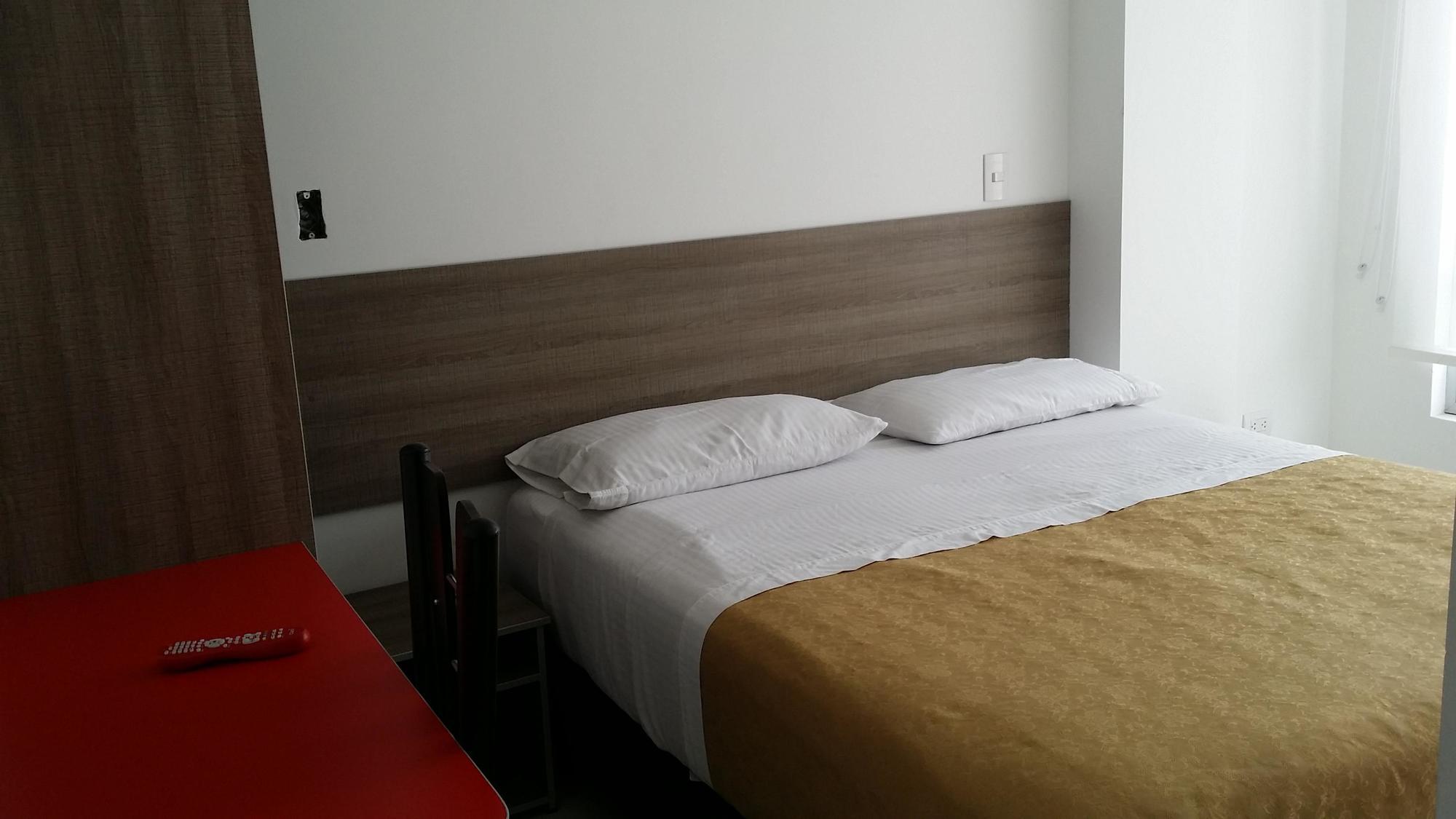 A Bogota On Holidays By Open - Hotel Cas-Embajada Americana Buitenkant foto