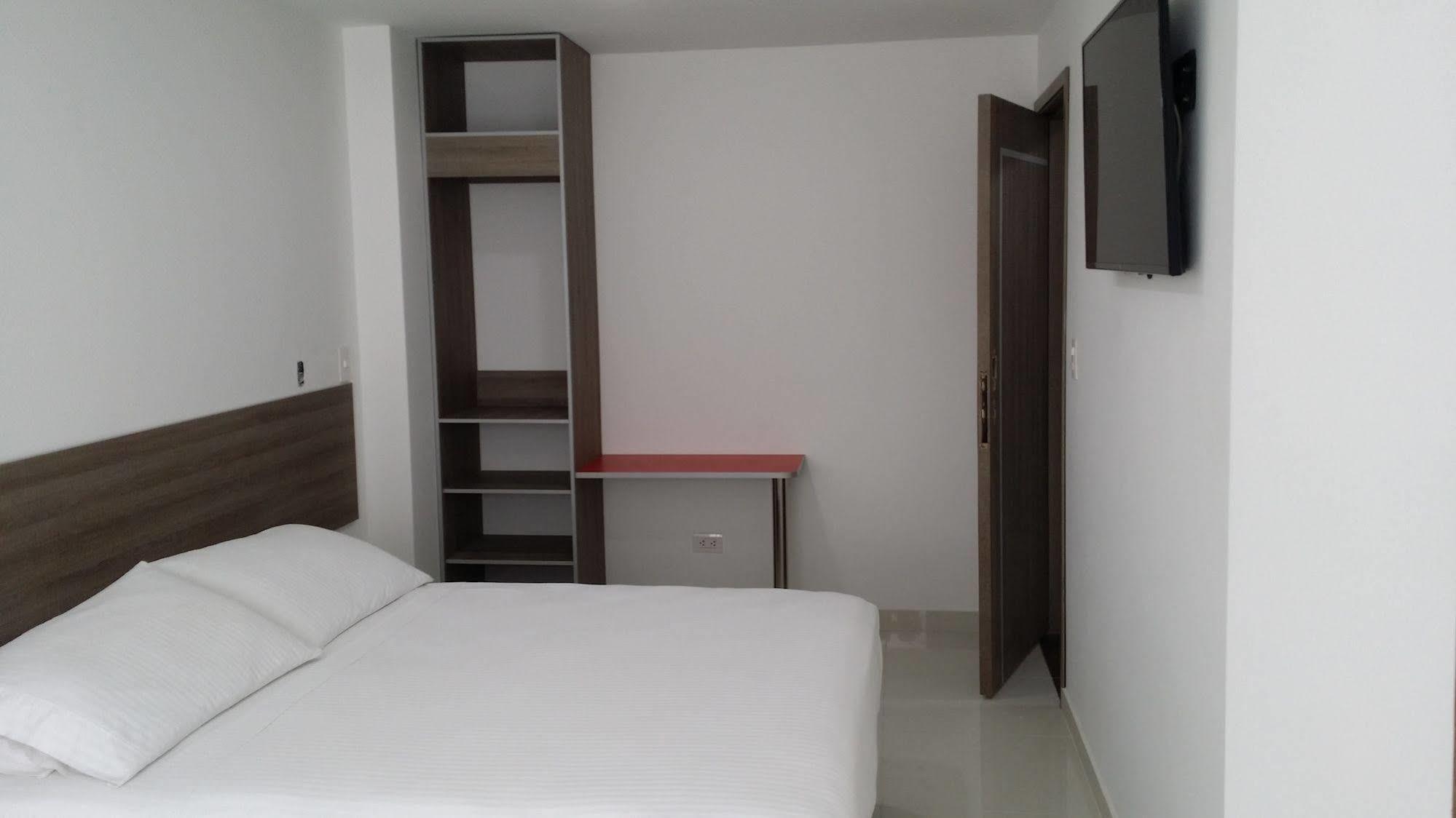 A Bogota On Holidays By Open - Hotel Cas-Embajada Americana Buitenkant foto