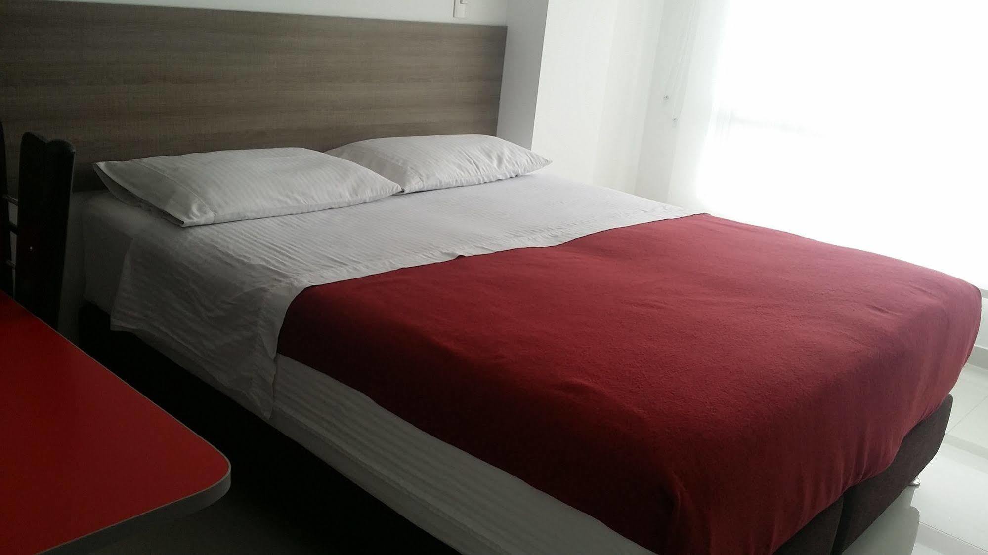 A Bogota On Holidays By Open - Hotel Cas-Embajada Americana Buitenkant foto