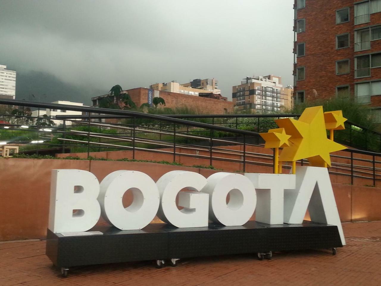 A Bogota On Holidays By Open - Hotel Cas-Embajada Americana Buitenkant foto